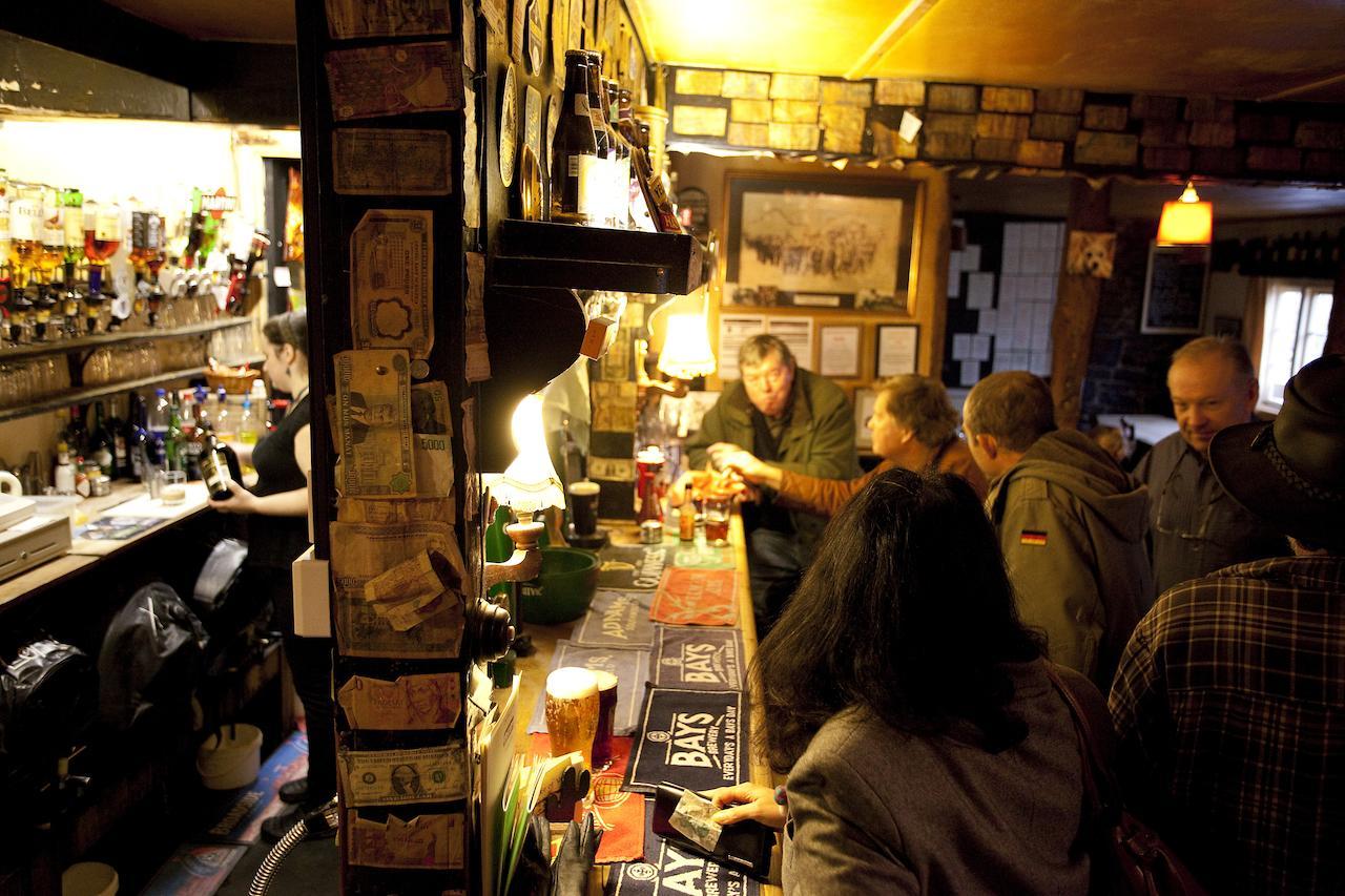 Duke Of York Hotel Dolton Eksteriør billede