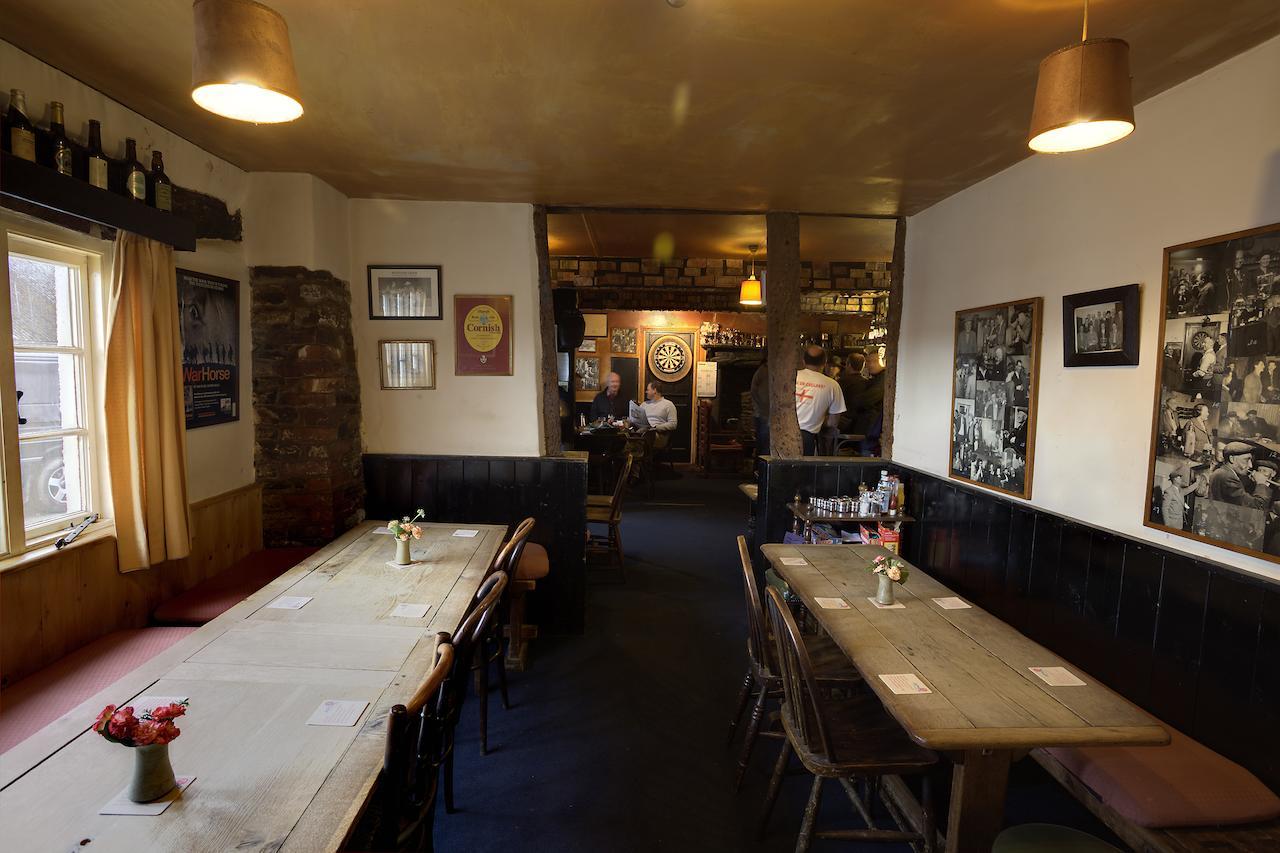 Duke Of York Hotel Dolton Eksteriør billede