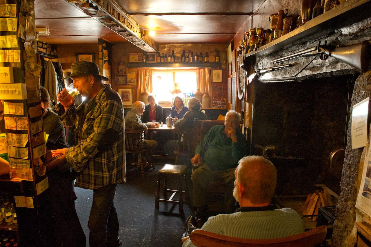 Duke Of York Hotel Dolton Eksteriør billede